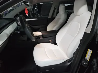 Tesla Model Y · 2023 год