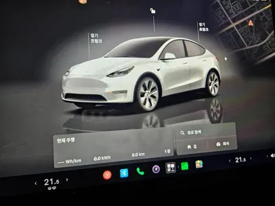 Tesla Model Y 2023, 52000 км, за 25713.93 USD - фото 10