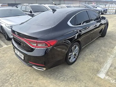 Hyundai Grandeur 2019, 118476 км, за 9059.74 USD