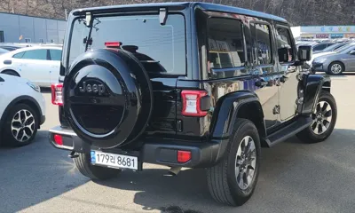 Jeep Wrangler 2021, 74100 км, за 25928.84 USD