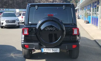Jeep Wrangler 2021, 74100 км, за 25928.84 USD
