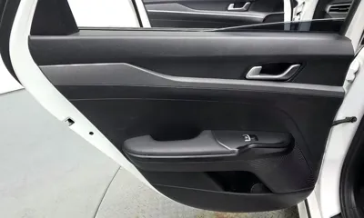 Kia K5 2023, 84606 км, за 12012.6 USD - фото 25
