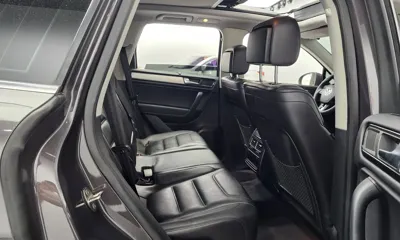 Volkswagen Touareg 2013, 89193 км, за 9035.95 USD - фото 12