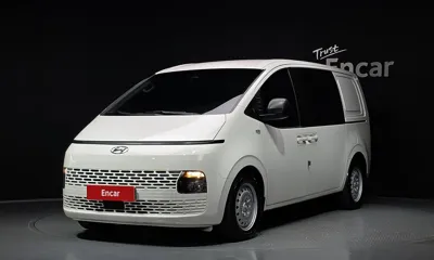 Hyundai Staria · 2022 год