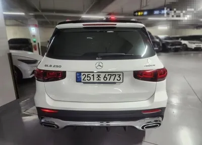Mercedes-Benz GLB-Class 2021, 20100 км, за 25600.63 USD