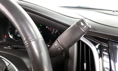 Cadillac Escalade 2020, 38230 км, за 29578.1 USD - фото 9