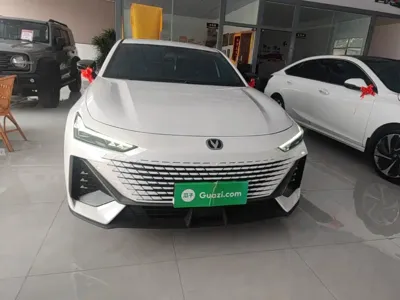 Changan UNI-V 2023, 48900 км, за 9564.26 USD