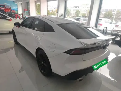 Changan UNI-V 2023, 48900 км, за 9564.26 USD