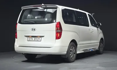 Hyundai Starex 2019, 38850 км, за 15287.55 USD