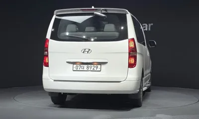 Hyundai Starex 2019, 38850 км, за 15287.55 USD