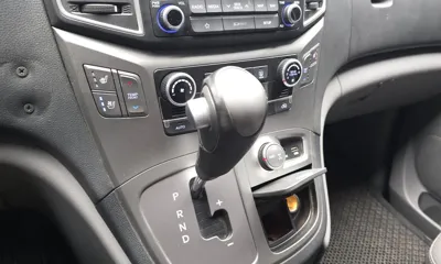Hyundai Starex 2019, 38850 км, за 15287.55 USD - фото 9