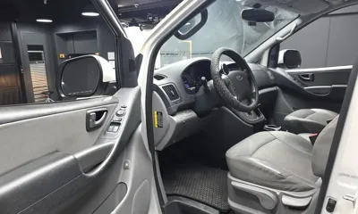 Hyundai Starex 2019, 38850 км, за 15287.55 USD - фото 10