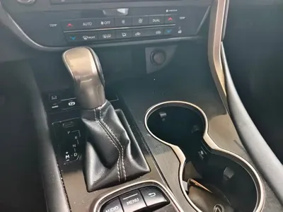Lexus RX 2019, 112000 км, за 20202.67 USD