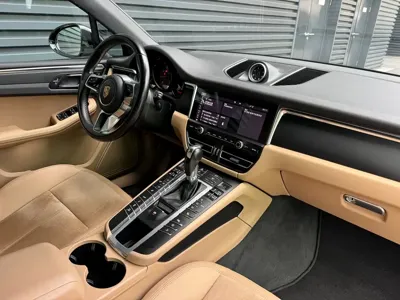 Porsche Macan 2020, 100000 км, за 27662.79 USD