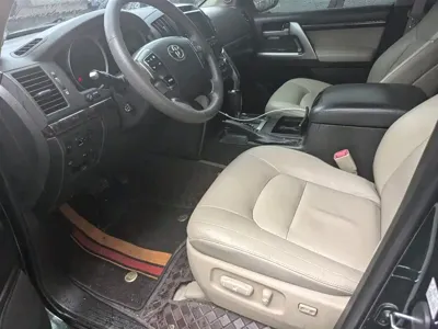 Toyota Land Cruiser 2009, 240000 км, за 24719.94 USD
