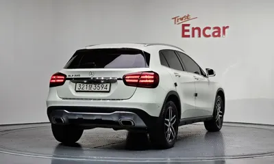 Mercedes-Benz GLA-Class 2018, 115161 км, за 10011.05 USD
