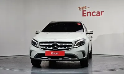 Mercedes-Benz GLA-Class 2018, 115161 км, за 10011.05 USD