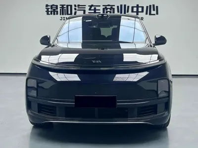 Li Auto Li L9 2022, 56000 км, за 25383.69 USD