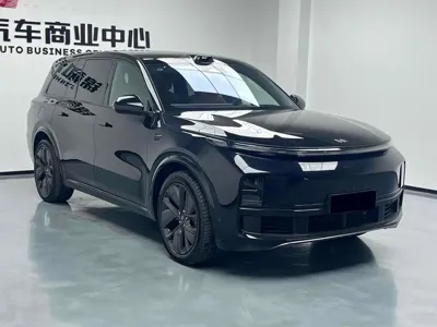 Li Auto Li L9 2022, 56000 км, за 25383.69 USD