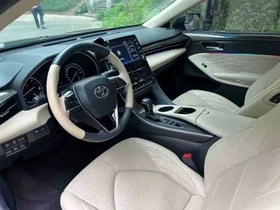 Toyota Avalon 2020, 66000 км, за 15714.82 USD