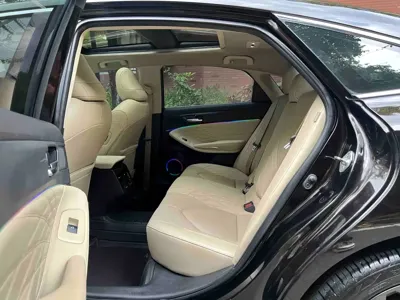 Toyota Avalon 2020, 66000 км, за 15714.82 USD