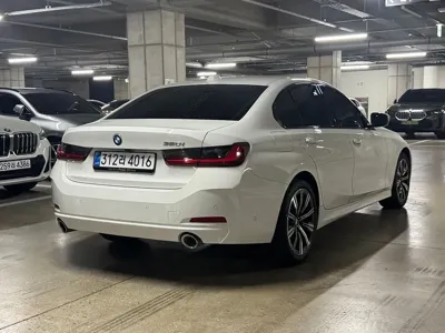 BMW 3-Series 2025, 4045 км, за 27569.91 USD