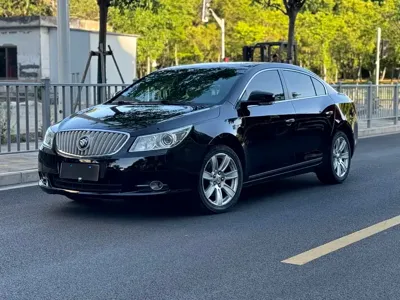 Buick LaCrosse · 2010 год