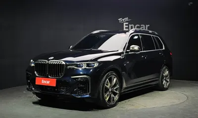 BMW X7 · 2022 год