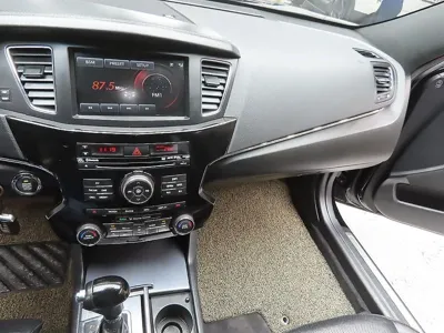 Kia K7 2011, 125281 км, за 2560.06 USD - фото 9