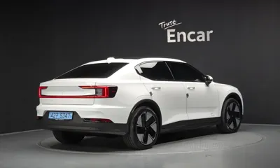 Polestar Polestar 2 2025, 7632 км, за 30341.11 USD