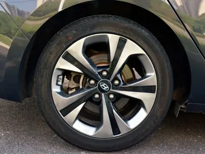 Hyundai Fista 2019, 91300 км, за 6003.42 USD