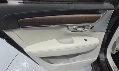 Volvo V90 2021, 64364 км, за 23767.65 USD - фото 25