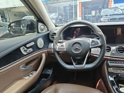 Mercedes-Benz E-Class 2017, 130000 км, за 20570.53 USD