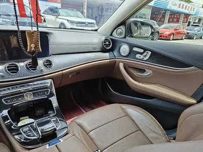 Mercedes-Benz E-Class 2017, 130000 км, за 20570.53 USD