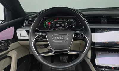 Audi e-tron