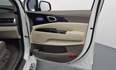 Kia Canival 2023, 75469 км, за 25732.91 USD - фото 25