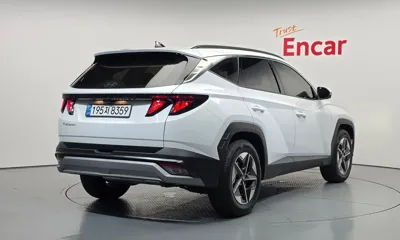 Hyundai Tucson 2025, 11927 км, за 18540.22 USD