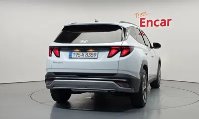 Hyundai Tucson 2025, 11927 км, за 18540.22 USD