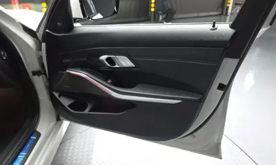 BMW 3-Series 2021, 114265 км, за 14763.03 USD - фото 24