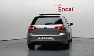 Volkswagen Golf 2014, 137476 км, за 4884.98 USD