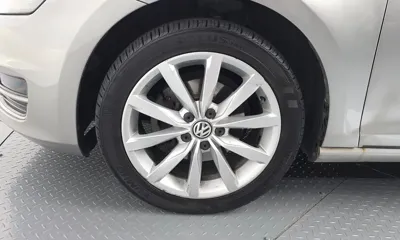 Volkswagen Golf 2014, 137476 км, за 4884.98 USD