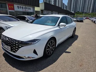 Hyundai Grandeur 2023, 90622 км, за 15335.81 USD