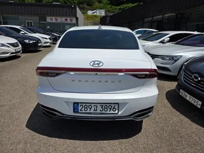 Hyundai Grandeur 2023, 90622 км, за 15335.81 USD