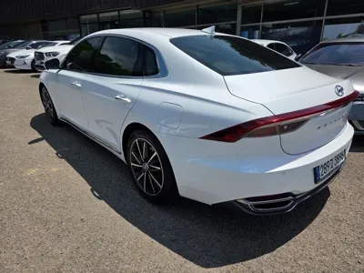 Hyundai Grandeur 2023, 90622 км, за 15229.09 USD - фото 6