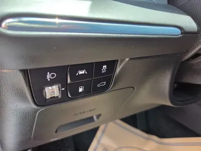 Hyundai Grandeur 2023, 90622 км, за 15229.09 USD - фото 9