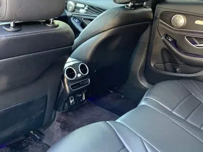 Mercedes-Benz C-Class 2020, 110000 км, за 14426.54 USD - фото 8