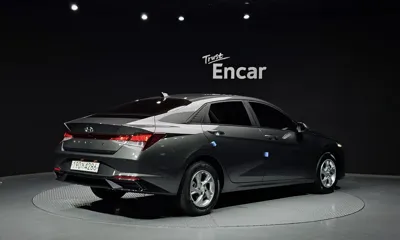 Hyundai Avante 2022, 92012 км, за 8599.35 USD