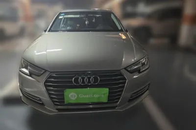 Audi A4L 2017, 52800 км, за 12512 USD