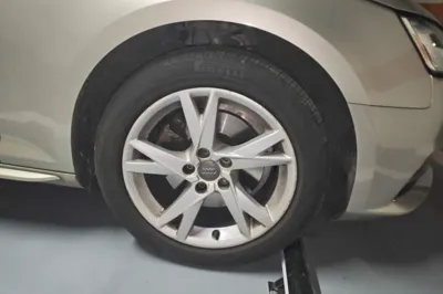 Audi A4L 2017, 52800 км, за 12512 USD - фото 8