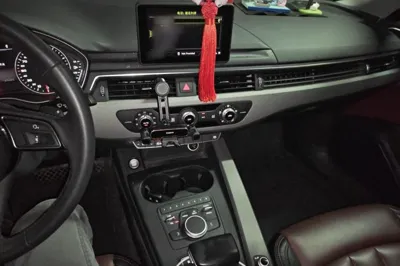 Audi A4L 2017, 52800 км, за 12512 USD - фото 12